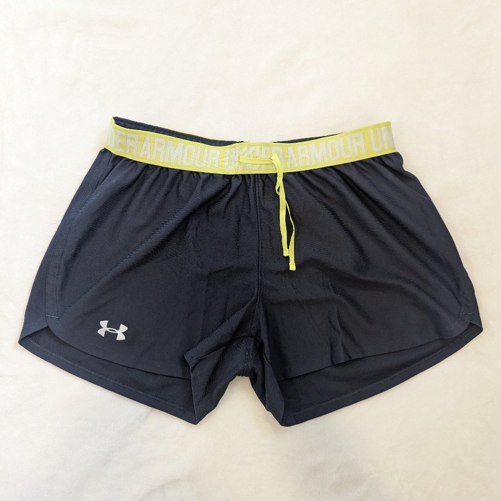 Gray Knit Heat Gear Under Armour Shorts 0- Size Small